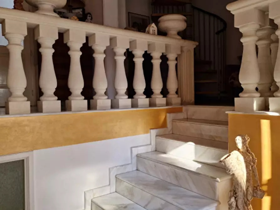 Immagine 20 di Villa in vendita  in Via Giardino Contursi 14 a Parabita