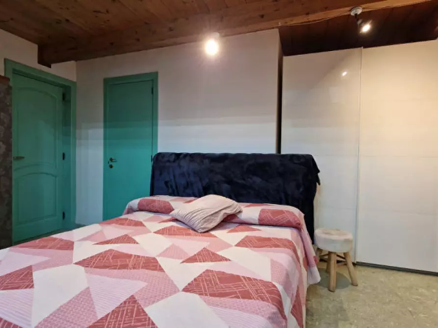 Immagine 29 di Villa in vendita  in Via Giardino Contursi 14 a Parabita