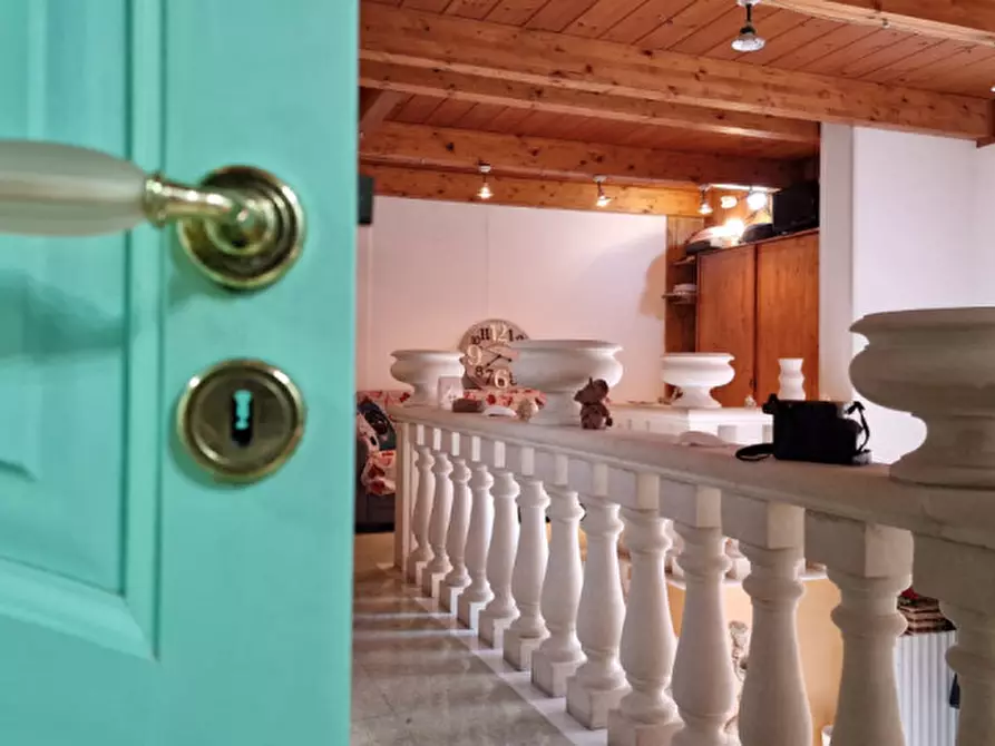 Immagine 44 di Villa in vendita  in Via Giardino Contursi 14 a Parabita