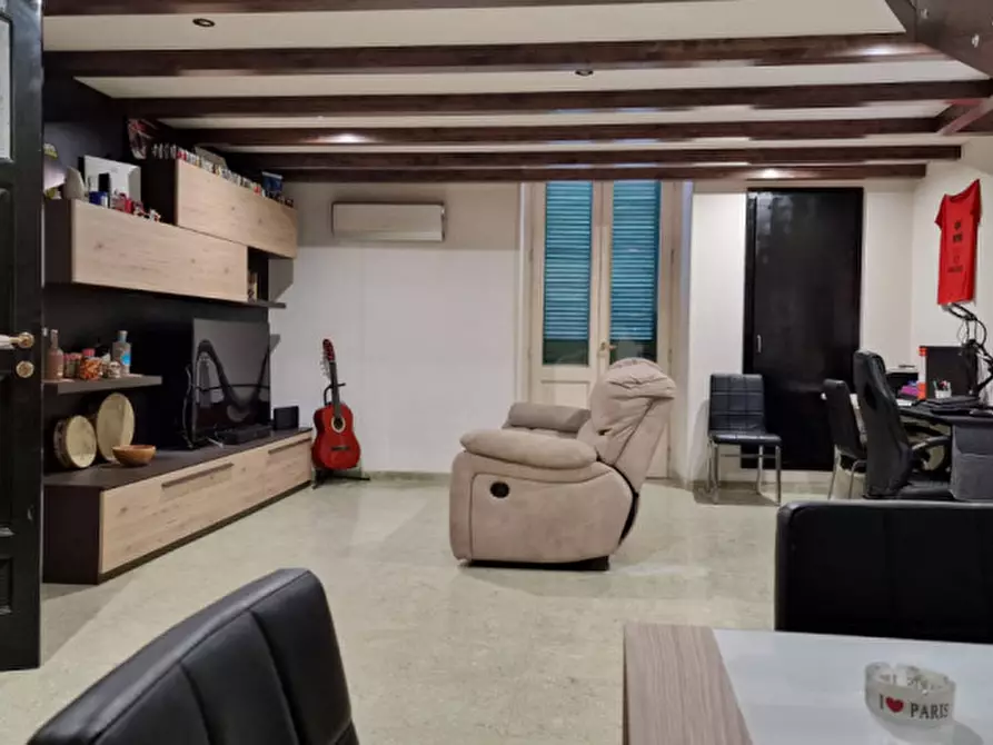 Immagine 90 di Villa in vendita  in Via Giardino Contursi 14 a Parabita