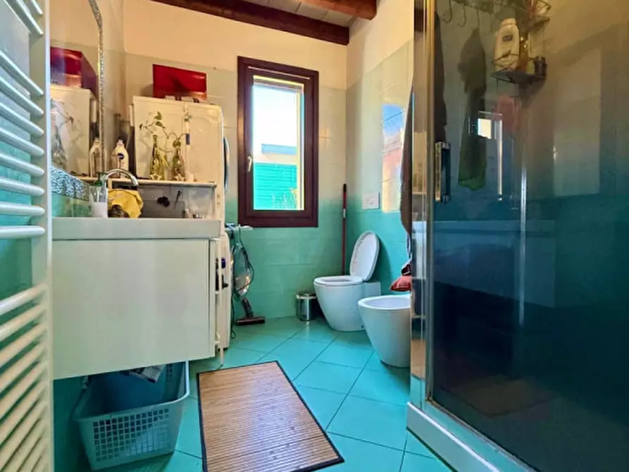 Immagine 5 di Villa in vendita  in Via Ugozzolo, 111 a Parma