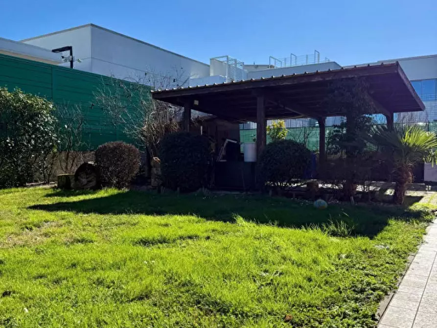 Immagine 13 di Villa in vendita  in Via Ugozzolo, 111 a Parma