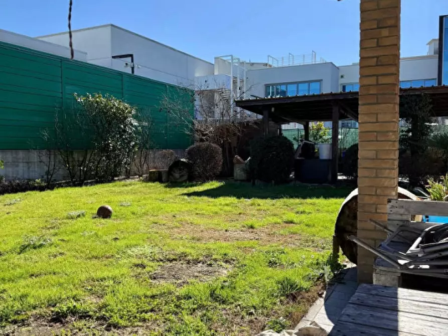 Immagine 16 di Villa in vendita  in Via Ugozzolo, 111 a Parma