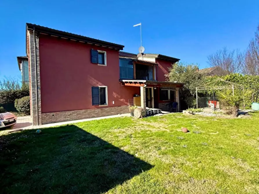 Immagine 19 di Villa in vendita  in Via Ugozzolo, 111 a Parma