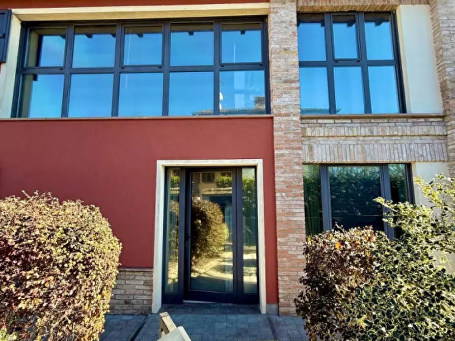 Immagine 24 di Villa in vendita  in Via Ugozzolo, 111 a Parma