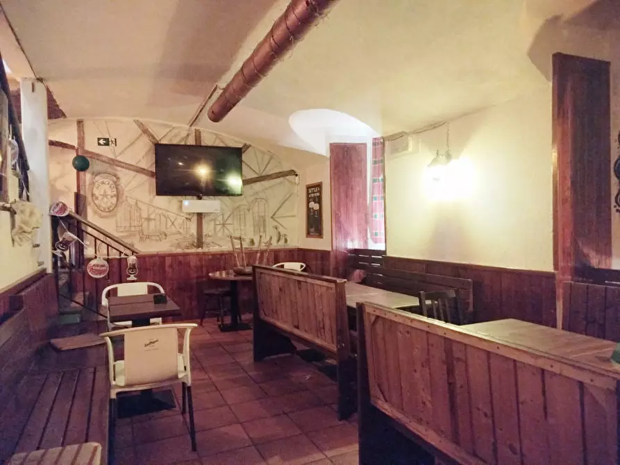 Immagine 9 di Negozio in vendita  in Via Luigi Cibrario 9 a Torino