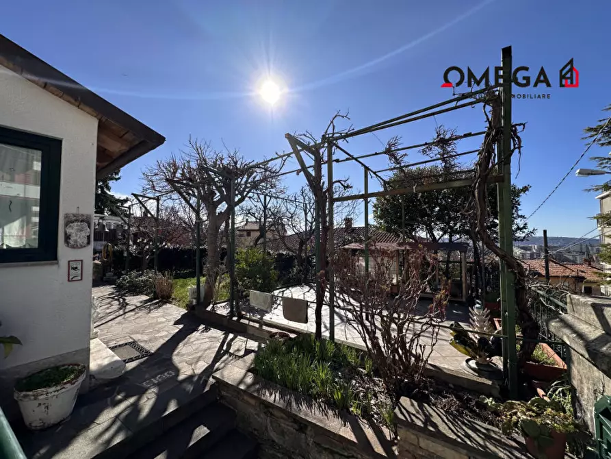 Immagine 4 di Villa in vendita  in Via dell'Eremo 110 a Trieste