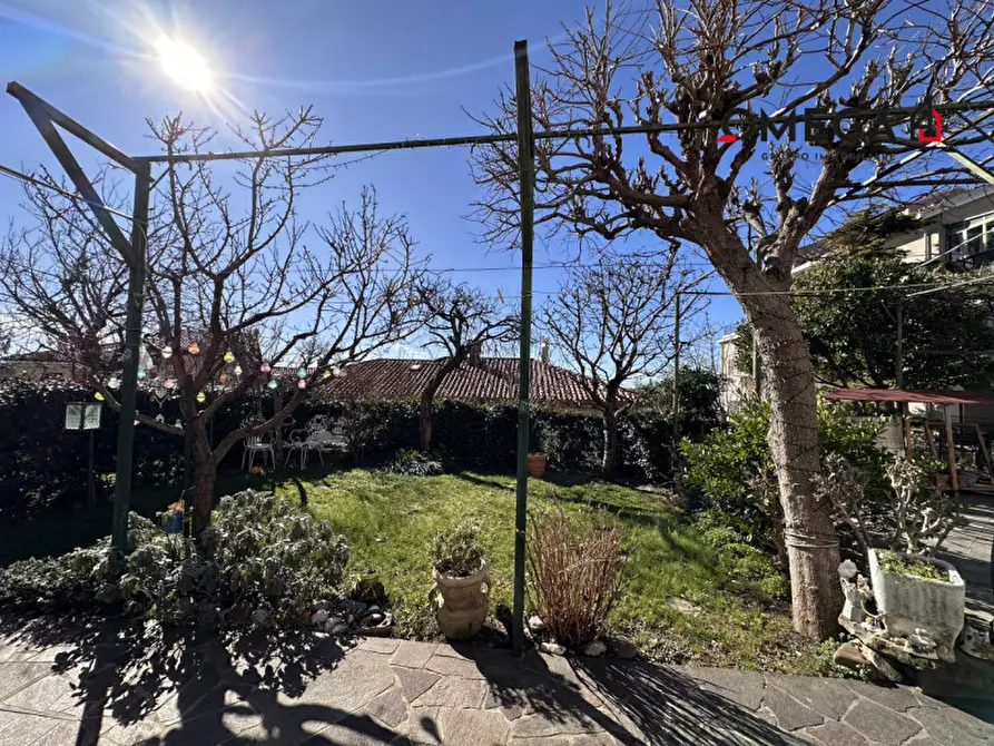 Immagine 14 di Villa in vendita  in Via dell'Eremo 110 a Trieste