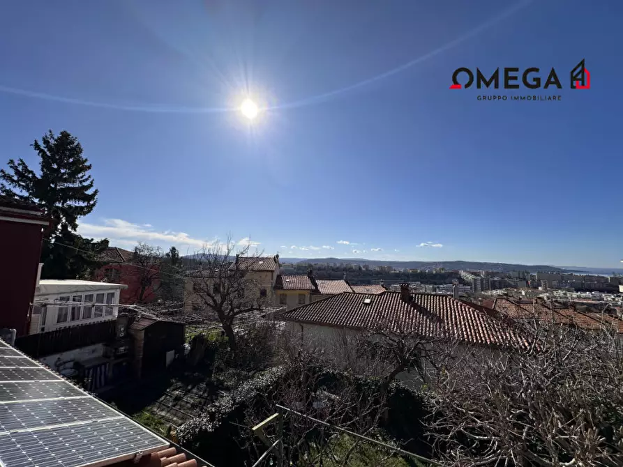 Immagine 42 di Villa in vendita  in Via dell'Eremo 110 a Trieste