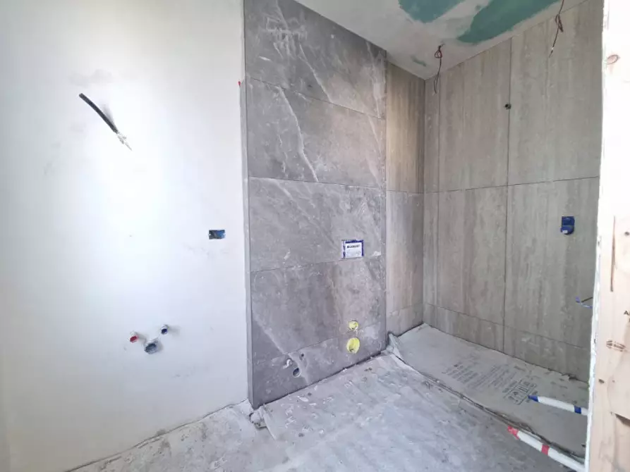 Immagine 11 di Appartamento in vendita  in VIA GASPERI a Firenze