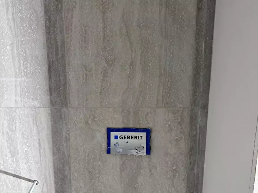 Immagine 11 di Appartamento in vendita  in VIA GASPERI a Firenze