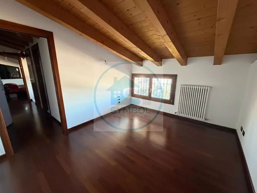 Immagine 5 di Appartamento in vendita  in Via Confalonieri a Salzano