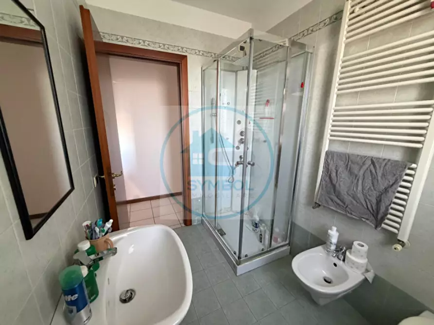 Immagine 10 di Appartamento in vendita  in Via Confalonieri a Salzano