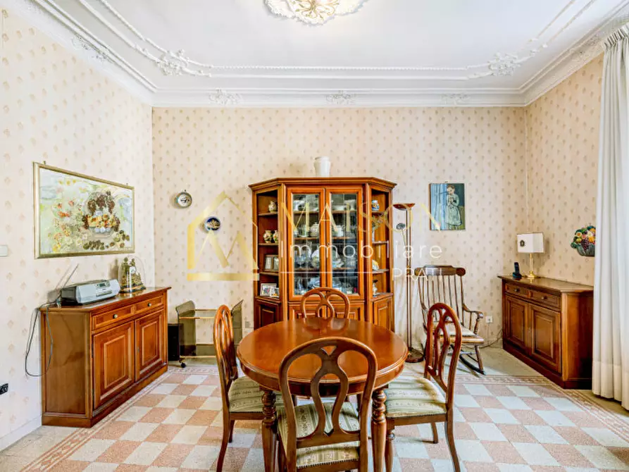 Immagine 13 di Appartamento in vendita  in Via delle Fornaci a Roma