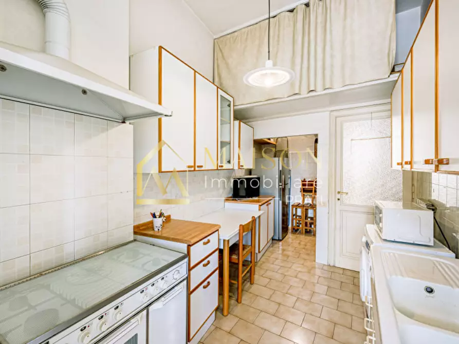 Immagine 18 di Appartamento in vendita  in Via delle Fornaci a Roma