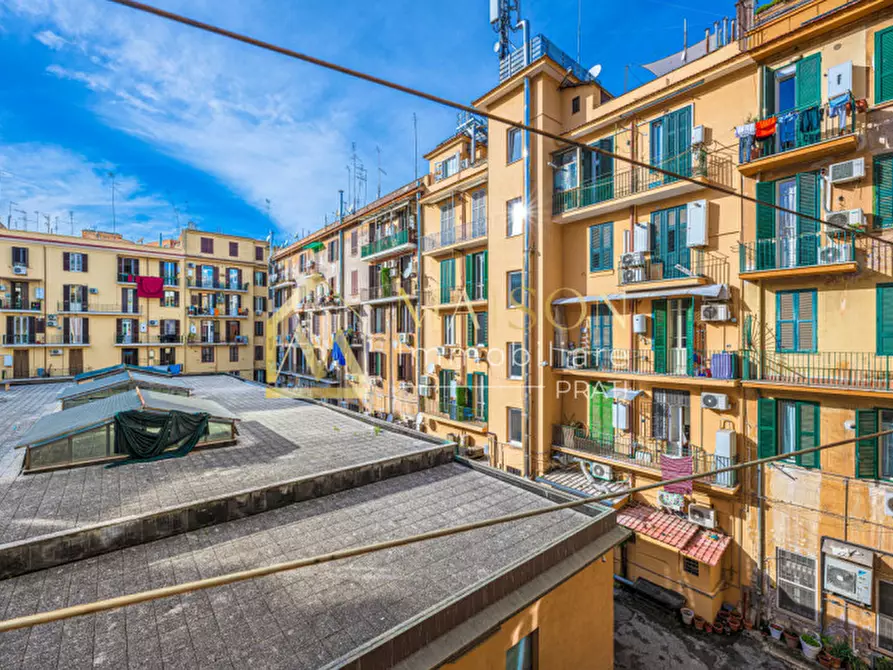 Immagine 23 di Appartamento in vendita  in Via delle Fornaci a Roma