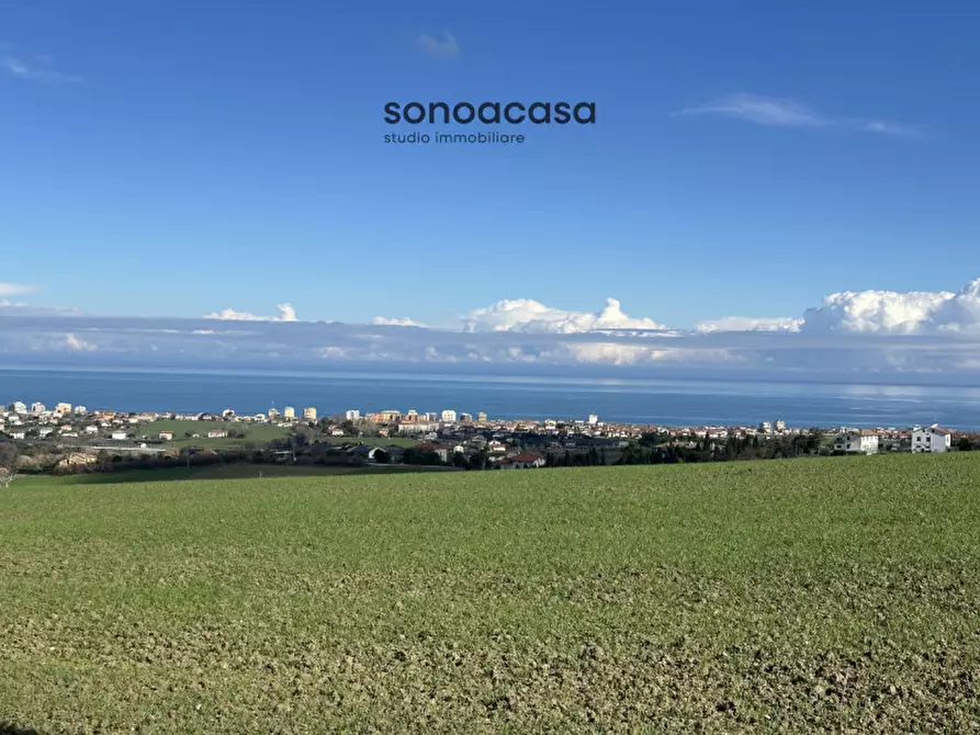 Immagine 12 di Terreno in vendita  in Via Fonte a San Costanzo