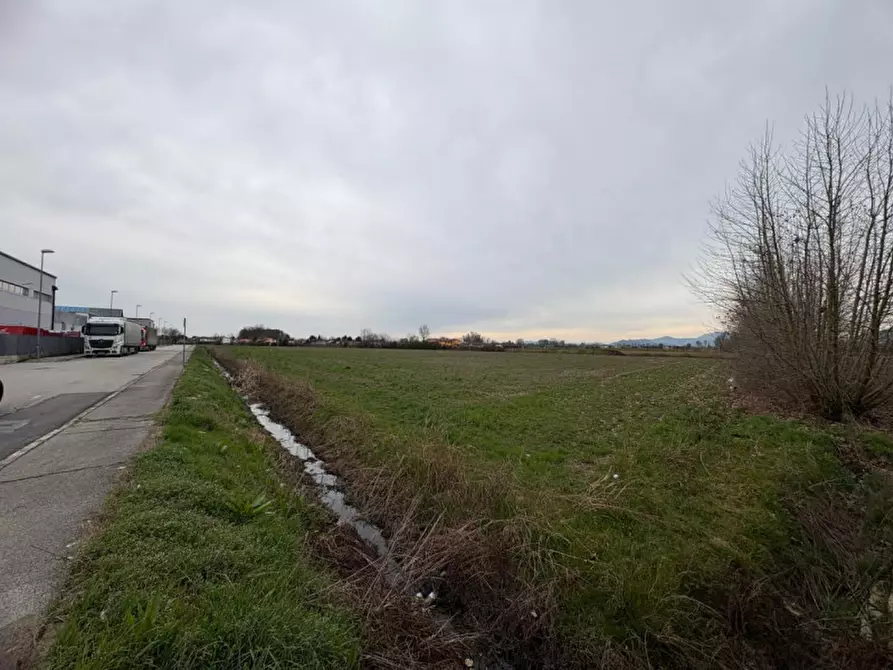 Immagine 1 di Terreno in vendita  in Via Adige a Veggiano