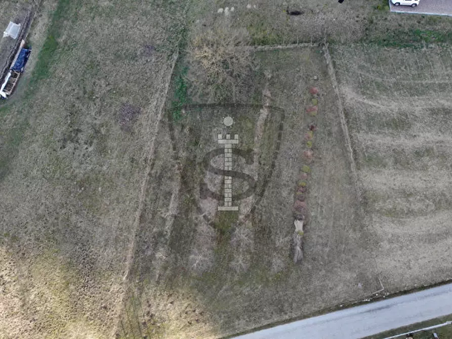 Immagine 3 di Terreno in vendita  in Via Cenzi a Lusiana Conco