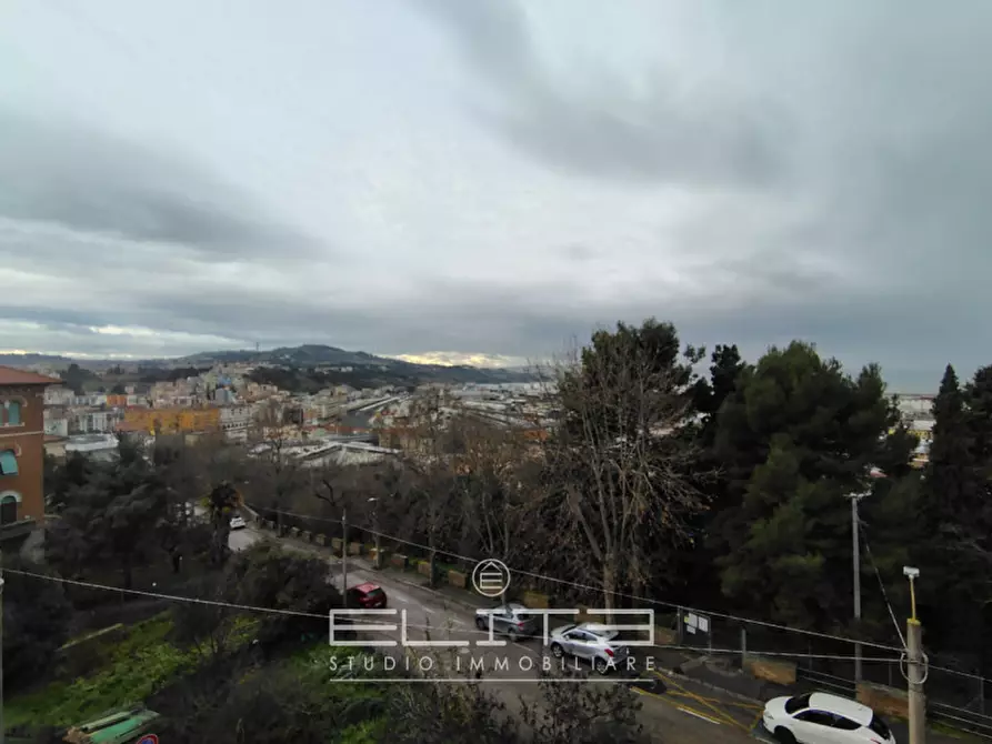 Immagine 7 di Appartamento in affitto  in Via Gioacchino Rossini a Ancona