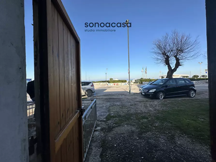 Immagine 24 di Appartamento in vendita  in Viale Giosuè Carducci, 181 a Mondolfo