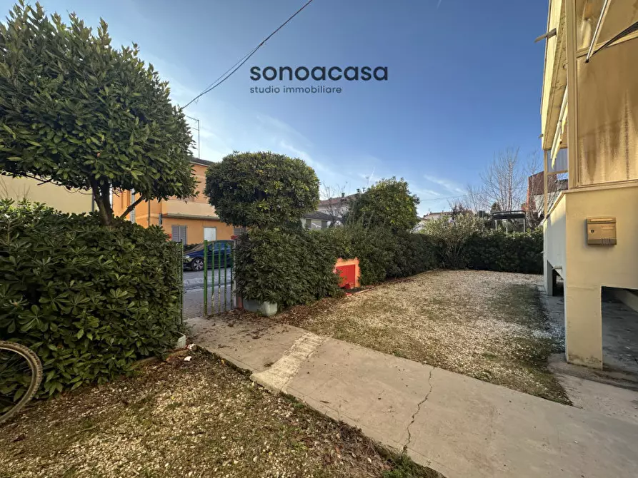 Immagine 30 di Appartamento in vendita  in Viale Giosuè Carducci, 181 a Mondolfo