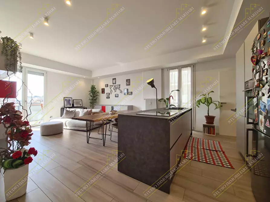 Immagine 1 di Appartamento in vendita  in Via Giuseppe Malmusi 40 a Modena