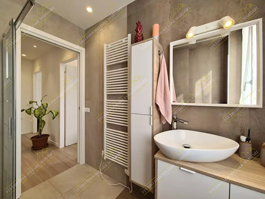 Immagine 32 di Appartamento in vendita  in Via Giuseppe Malmusi 40 a Modena