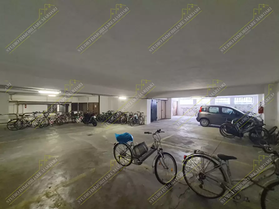 Immagine 41 di Appartamento in vendita  in Via Giuseppe Malmusi 40 a Modena