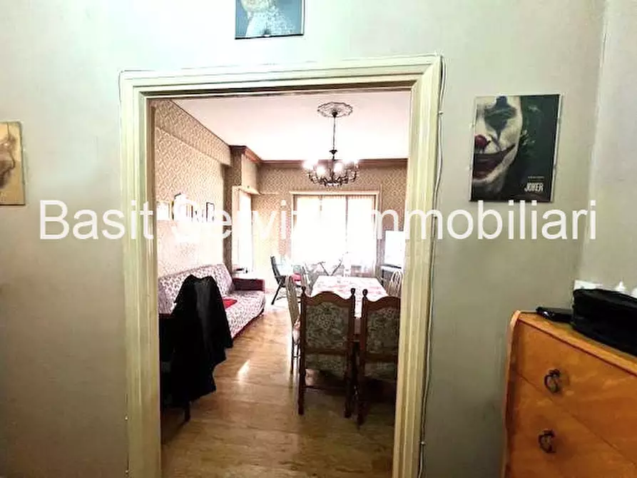 Immagine 3 di Appartamento in vendita  in Via Vincenzo Vela a Roma