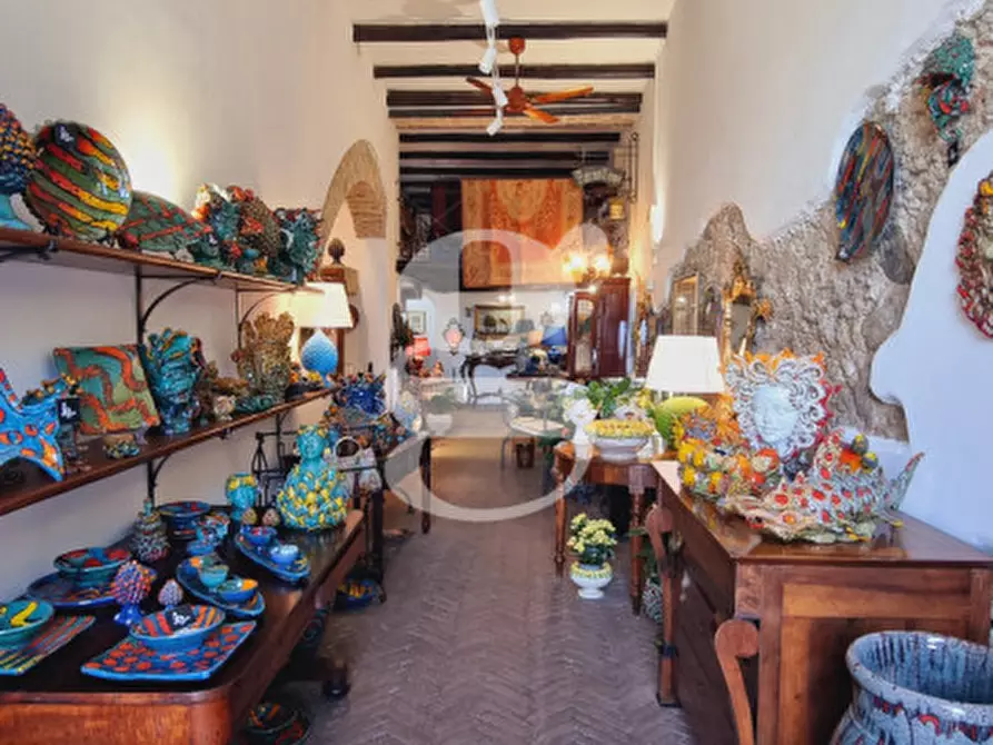 Immagine 3 di Negozio in vendita  in VIA LUNGOMARE GARIBALDI a Milazzo