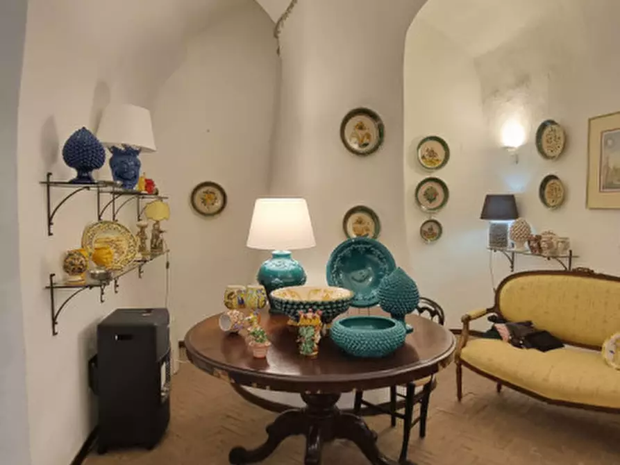 Immagine 13 di Negozio in vendita  in VIA LUNGOMARE GARIBALDI a Milazzo