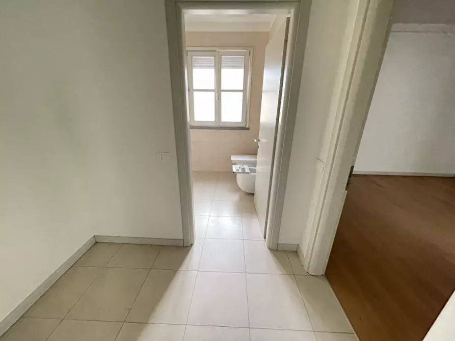 Immagine 12 di Appartamento in vendita  a Mantova