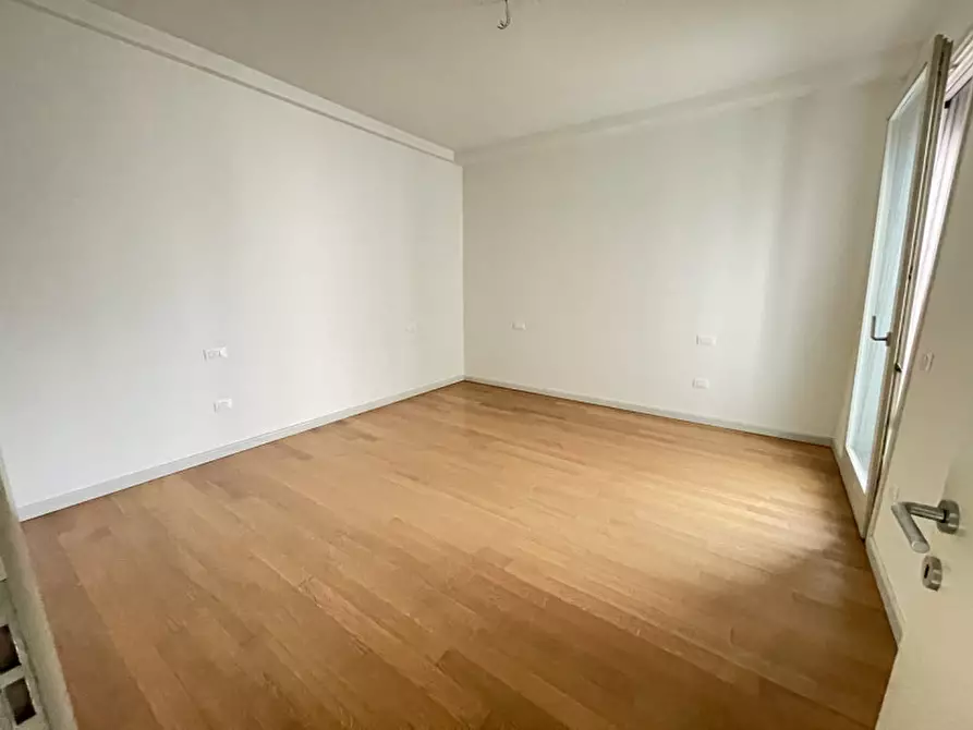 Immagine 15 di Appartamento in vendita  a Mantova