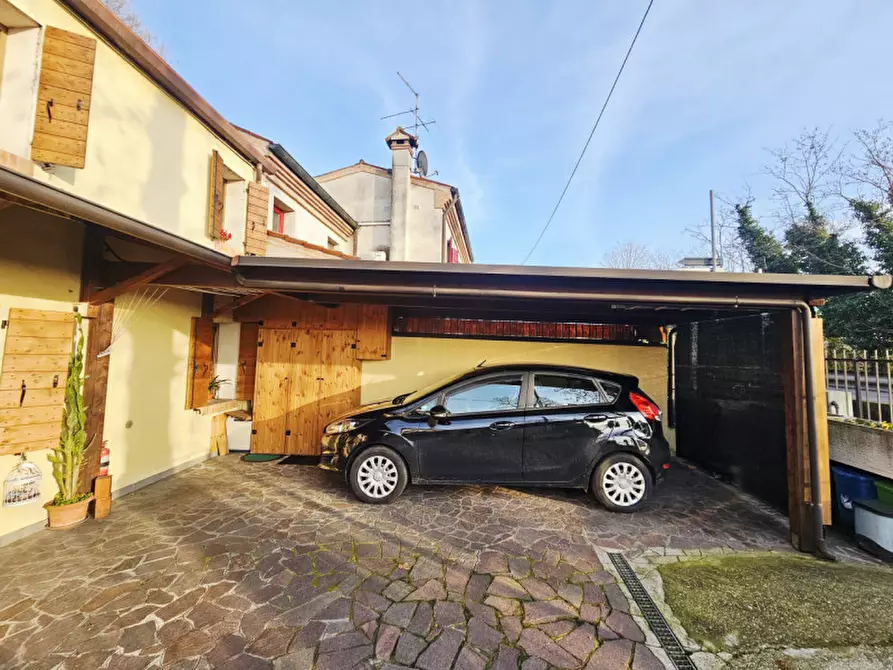 Immagine 17 di Villetta a schiera in vendita  in VIA RIVIERA a Baone