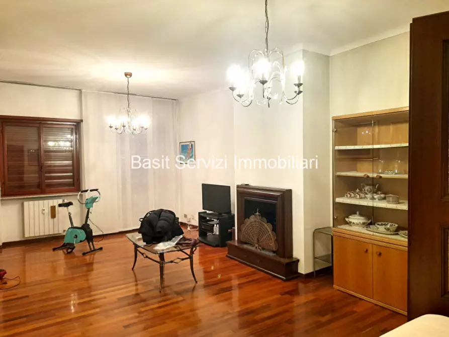 Immagine 2 di Appartamento in vendita  in Viale dei Colli Portuensi a Roma