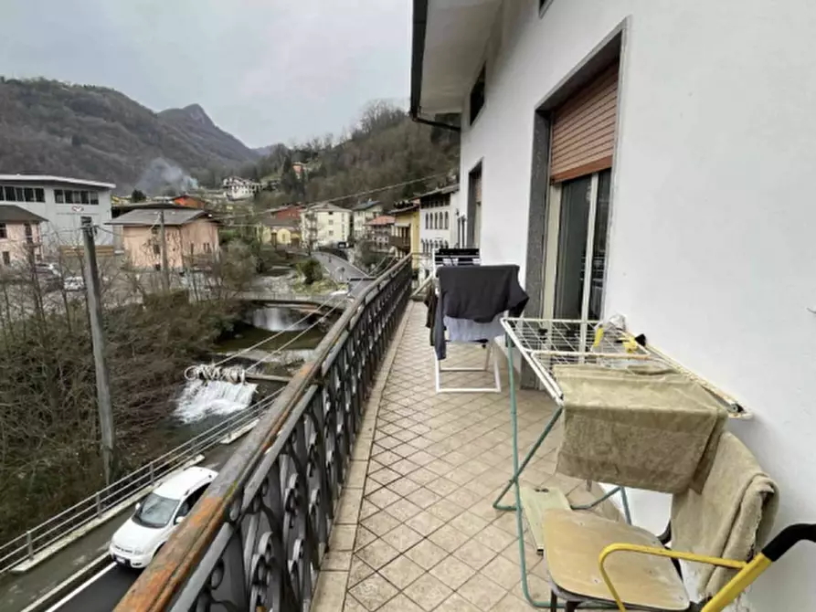 Immagine 7 di Appartamento in vendita  in Via Cinque Martiri, 20 a Vertova