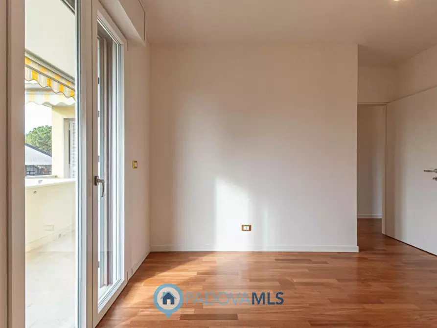 Immagine 19 di Appartamento in vendita  in Via Andrea Previtali a Abano Terme