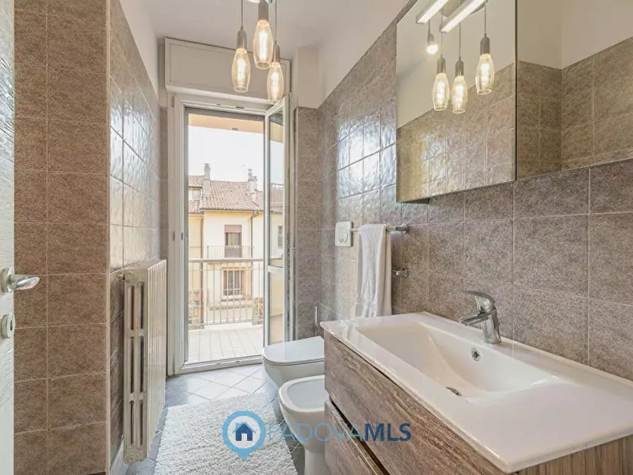 Immagine 21 di Appartamento in vendita  in Via Andrea Previtali a Abano Terme