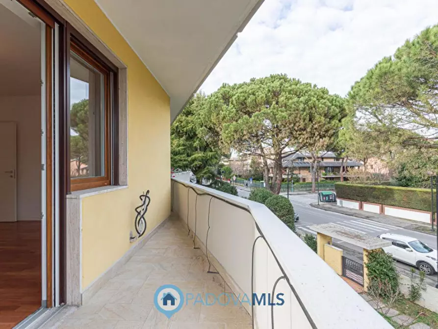 Immagine 36 di Appartamento in vendita  in Via Andrea Previtali a Abano Terme