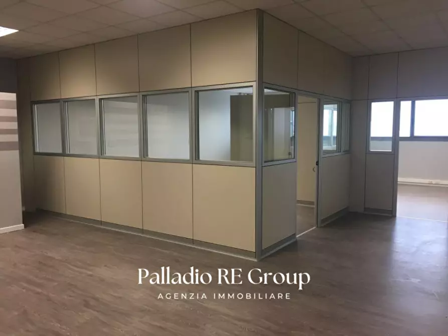 Immagine 1 di Ufficio in vendita  in Via Zamenhof, 22 a Vicenza