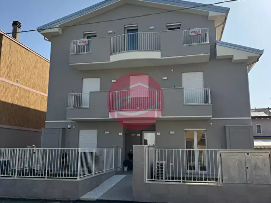 Immagine 2 di Attico in vendita  a Gambettola