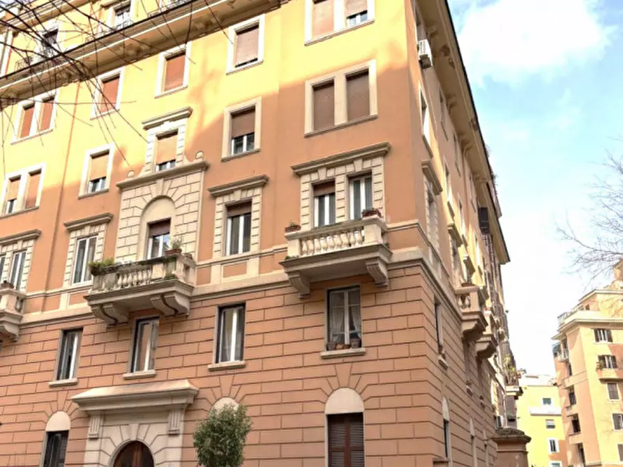 Immagine 2 di Appartamento in vendita  in Via Lorenzo il Magnifico a Roma