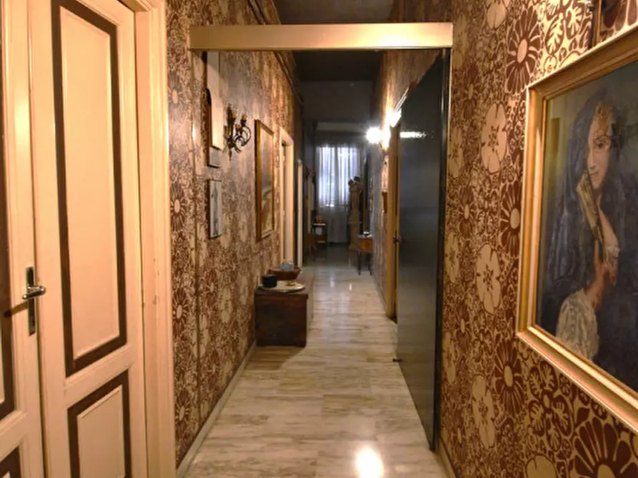 Immagine 7 di Appartamento in vendita  in Via Lorenzo il Magnifico a Roma