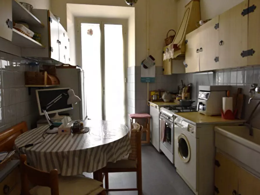 Immagine 9 di Appartamento in vendita  in Via Lorenzo il Magnifico a Roma