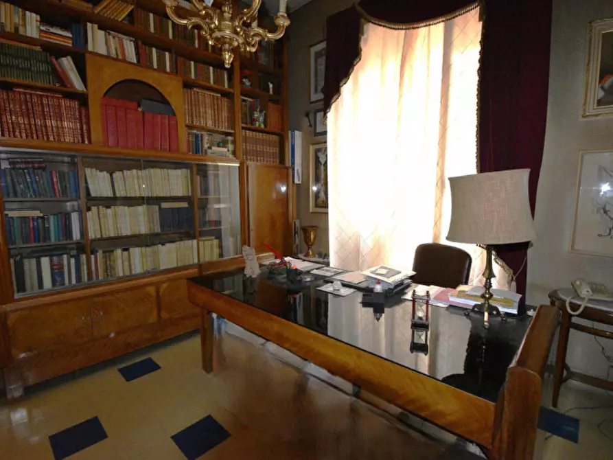 Immagine 13 di Appartamento in vendita  in Via Lorenzo il Magnifico a Roma