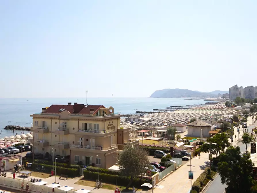 Immagine 9 di Appartamento in vendita  a Misano Adriatico