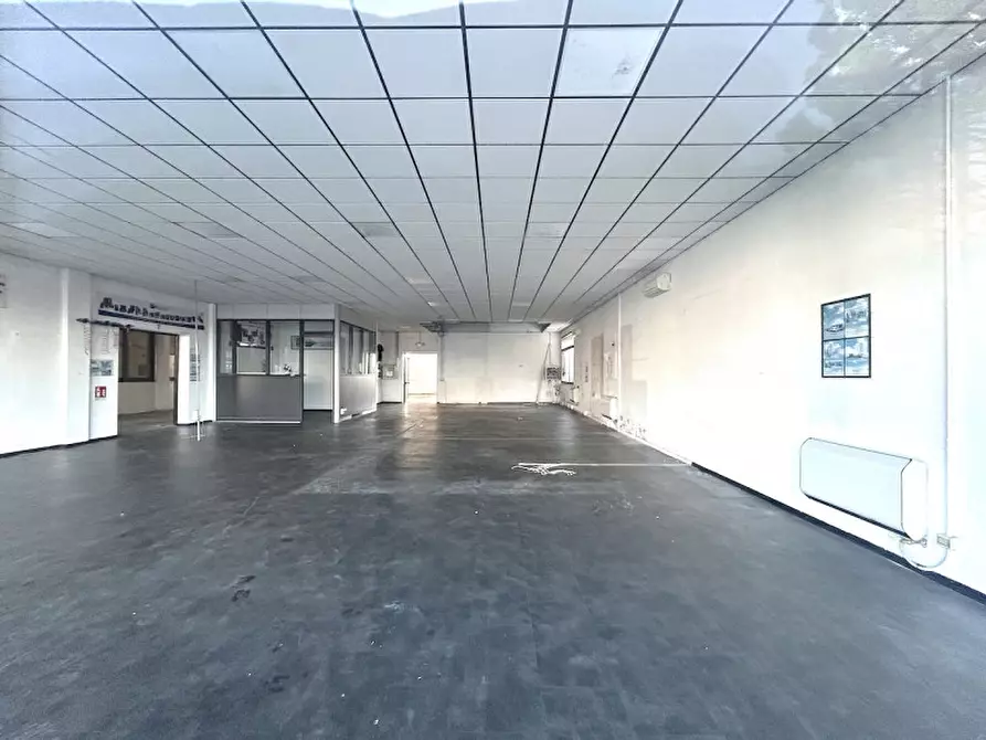 Immagine 5 di Capannone industriale in affitto  in via william d'altri 101 a Cesena