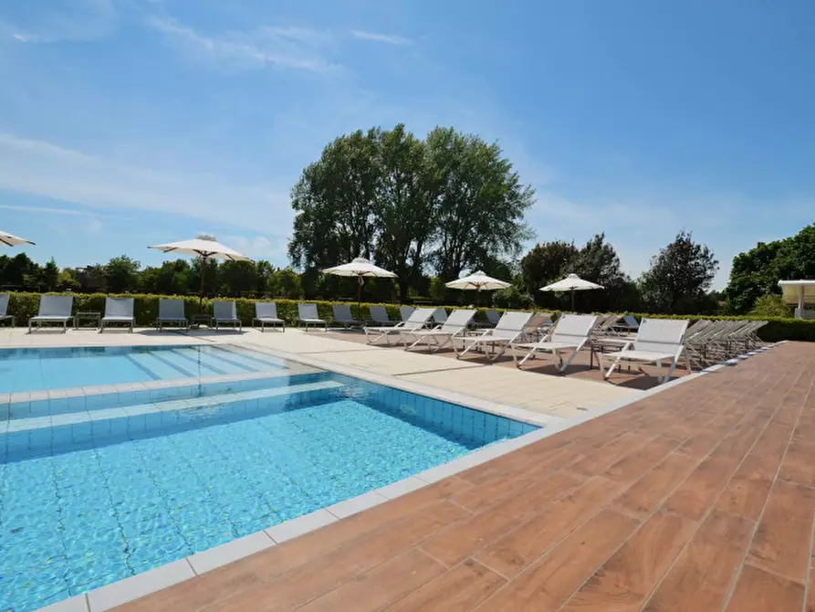 Immagine 17 di Villetta a schiera in vendita  a Jesolo