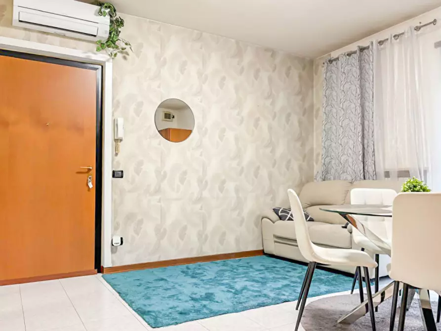 Immagine 8 di Appartamento in vendita  in via Carlo Alberto dalla Chiesa a Vigasio